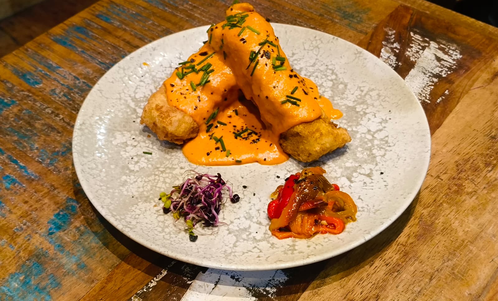 Patatas con salsa casera